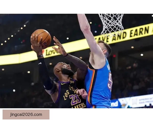 詹姆斯谈东契奇受伤雷霆首节攻势如潮致湖人惨败